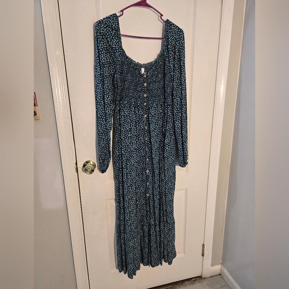 Elegant Blue Floral Maxi Dress